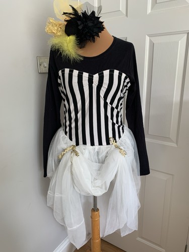 Piece costume period - 3, in
