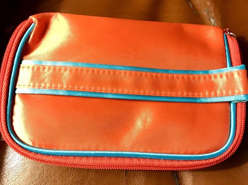Avon zippered traveling - avon,
