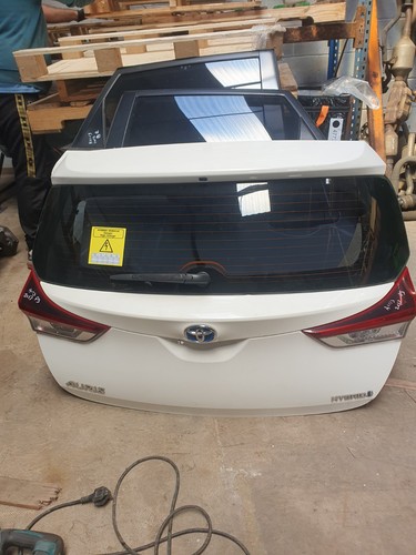 Toyota auris 2017 - 2017, tailgate