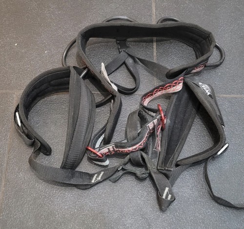 Wild country climbing - country, harness