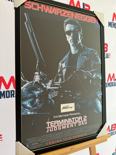 Arnold schwarzenegger signed - arnold,