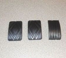 RENAULT 4 5 6 8 10 12 14 16 17 TRAFIC 1980- PEDAL RUBBERS BRAKE CLUTCH GAS PEDAL