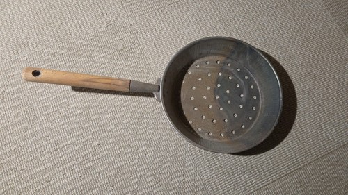 Roasting chestnut pan 26cm - 26cm, or