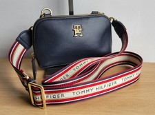 Tommy Hilfiger Women's Navy Crossbody Bag Small