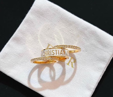 Christian/ Dior-The three-piece ring set is casual and elegant