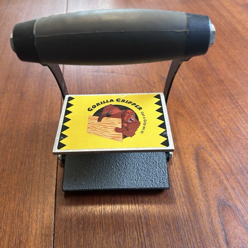 Gorilla gripper panel - gorilla,