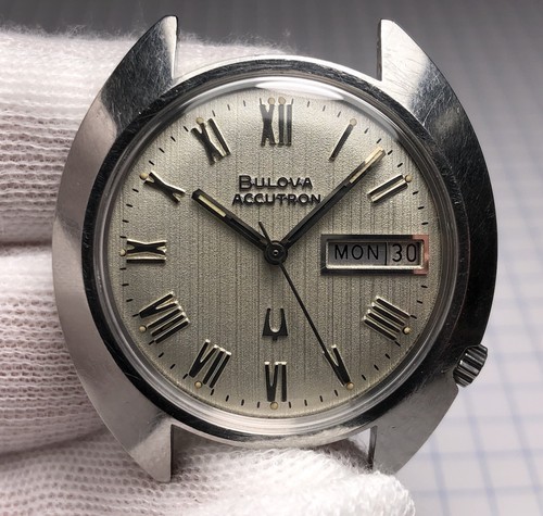 Vintage 1973 bulova accutron - vintage,