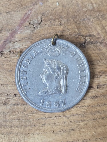 Vintage queen victoria - vintage,