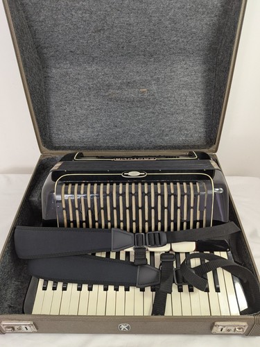 Cantulia vintage accordion - accordion, in