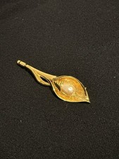 Vintage gold-tone flower calla