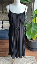 H&M Ladies Black Pleated