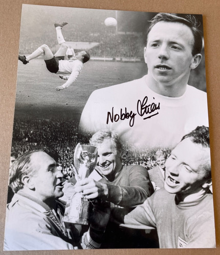 Nobby stiles signed photo - signed,