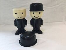 2 VINTAGE HOMEPRIDE FRED FLOUR