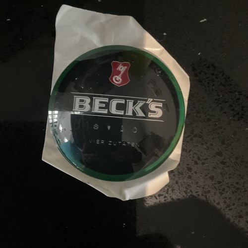 Beck vier round fisheye badge - vier,