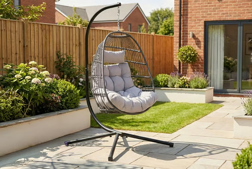 Hanging egg chair with - hanging,