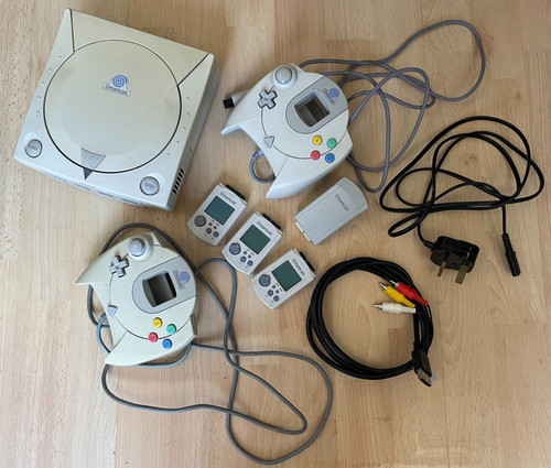Sega dreamcast white bundle - white,