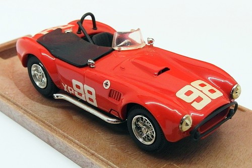 Box model scale diecast - box, 1/43