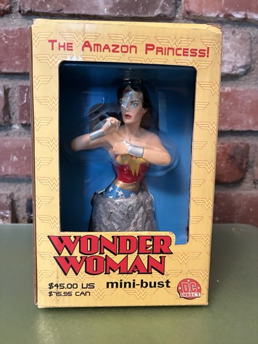 Wonder woman mini bust statue - wonder,