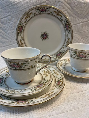 Royal doulton alton piece - royal,