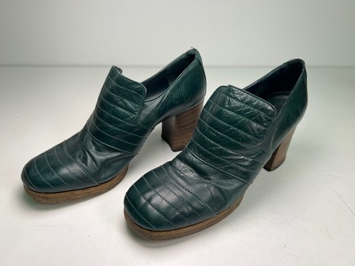 The chelsea cobbler - cobbler, vintage