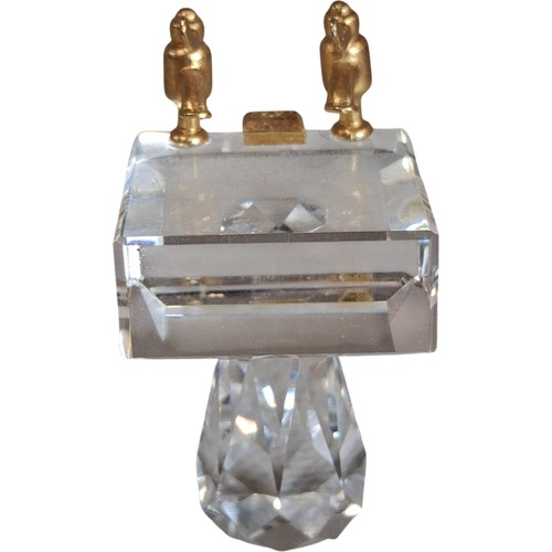 Crystal sink figurine - sink,