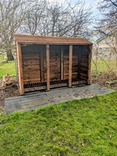 Large 9ft wooden - wooden, log