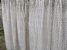 Vintage Ditsy Print German