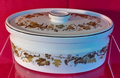 Beautiful vintage wedgwood - beautiful,
