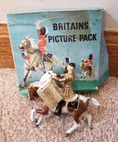 Britains lead toy soldier - britains,