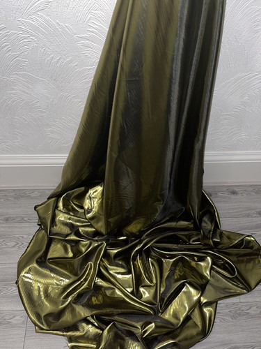 Black gold both side same - black,