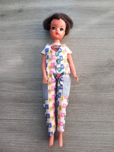 Vintage pedigree sindy doll - sindy, in