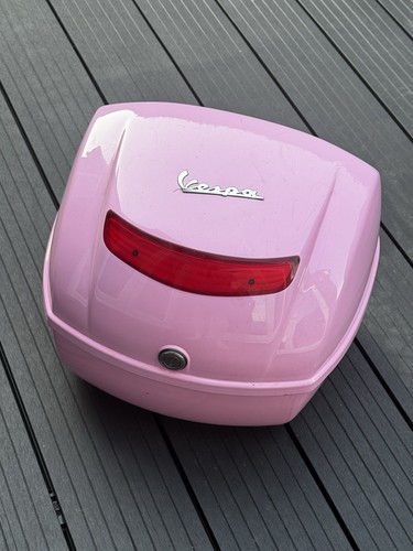 Vespa official top box - vespa,