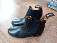Toggi womans black leather jodpur boots uk6 - Brand New