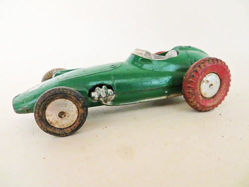 Corgi 152 brm formula - corgi, 1