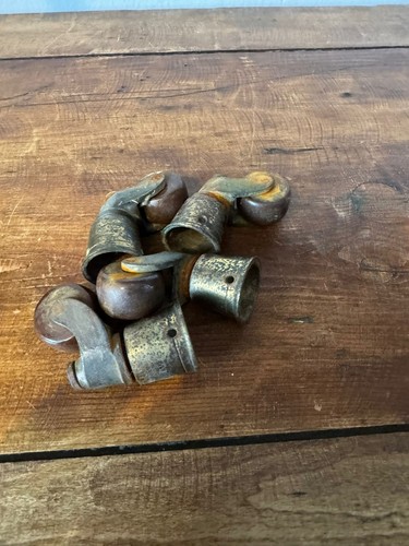 Set antique castors - of,