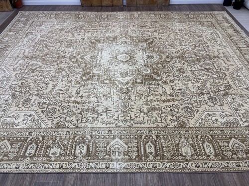 10x12 brown beige vintage - 10x12,