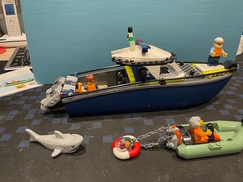 Lego police boat 60456 - "police, boat"