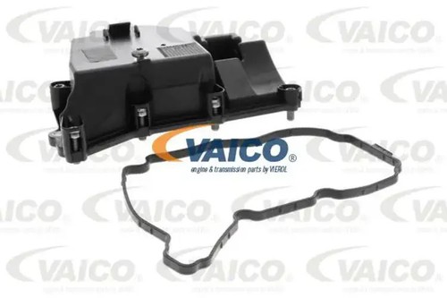 Engine breather oil separator