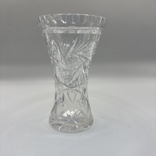 Cut lead crystal vase - 5.5",