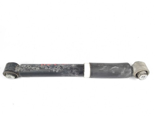 Q0009225v001000000 rear left - rear,