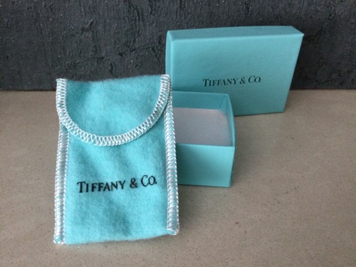 Tiffany empty gift - &,