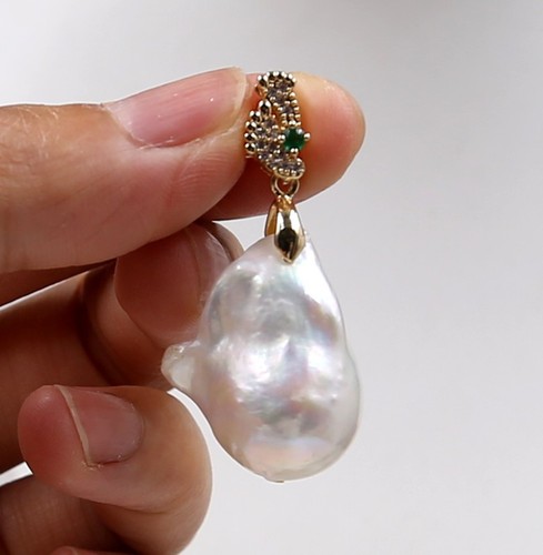 White baroque keshi - 25, mm