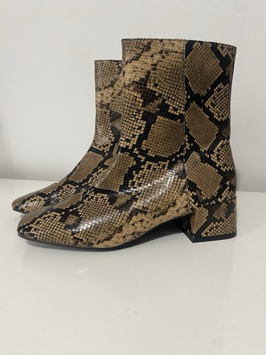 Marks spencer faux snake - &,