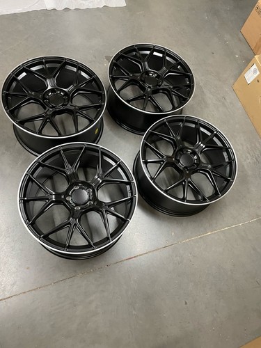 Mercedes gt style - 20’’,