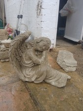 Large Resting Angel / Cherub Garden Statue – Stone Cement Outdoor Ornament. 