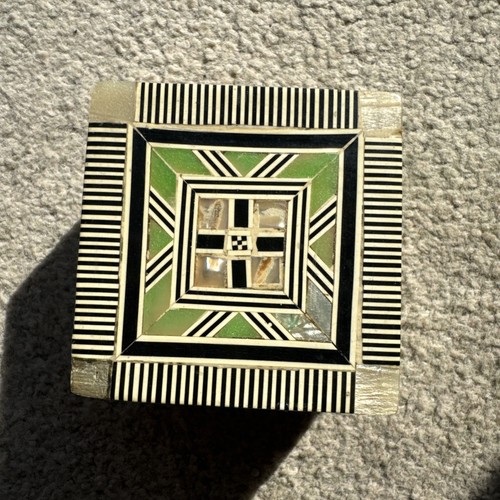 Small handcrafted wood trinket - small,