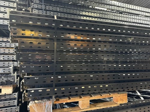 Link used warehouse pallet - link,