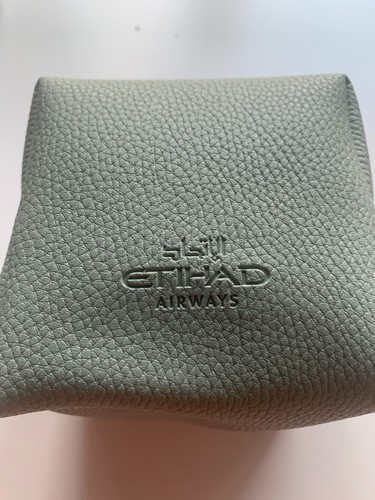 Etihad business class amenity - business,