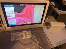 Avtex W102D LCD Digital Analogue DVD CD Player Combo 10.1" Freeview UNTESTED 