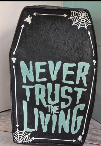 Never trust the - trust, living